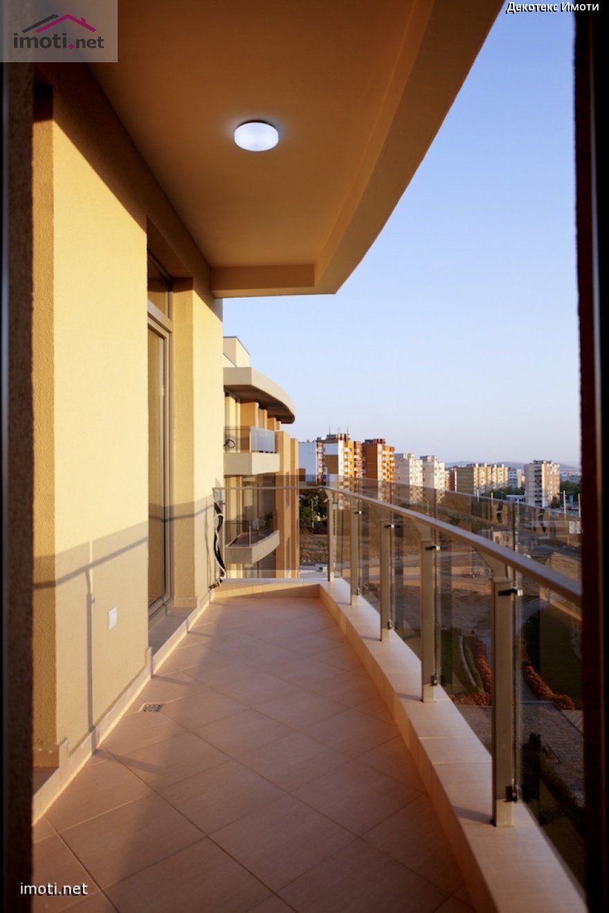 slider image