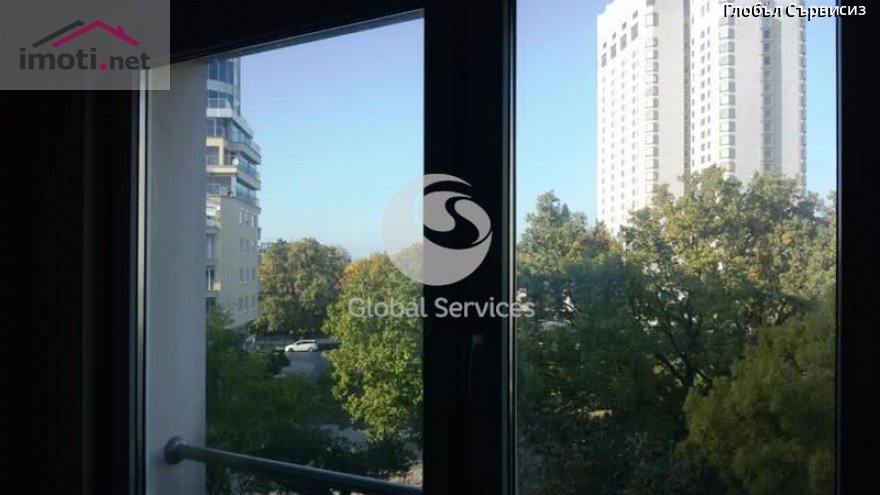 slider image