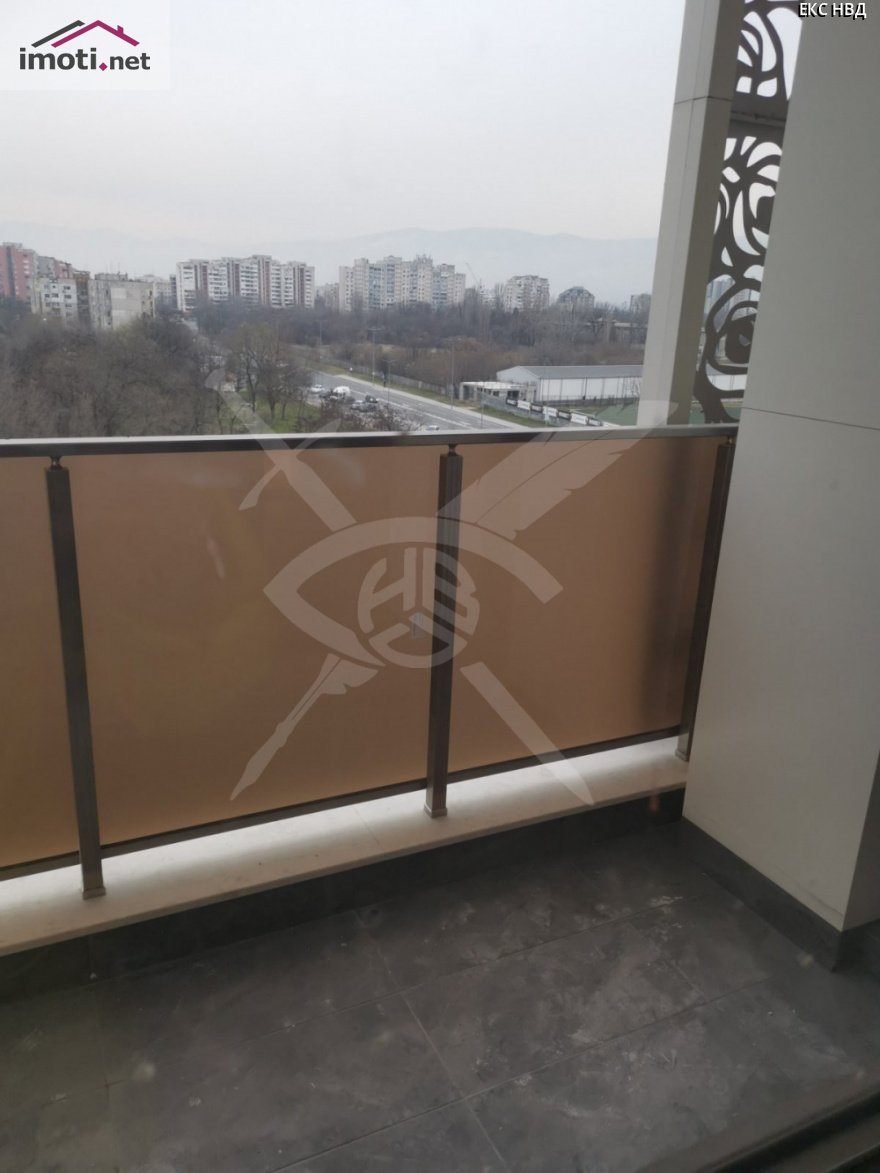 slider image