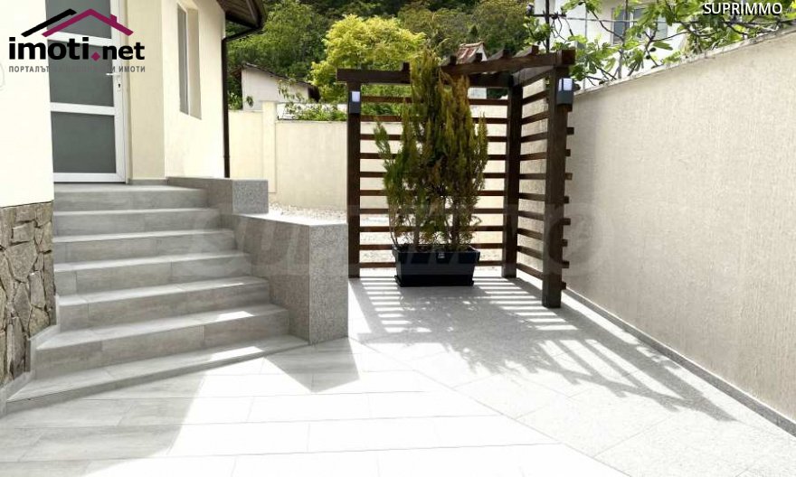 slider image