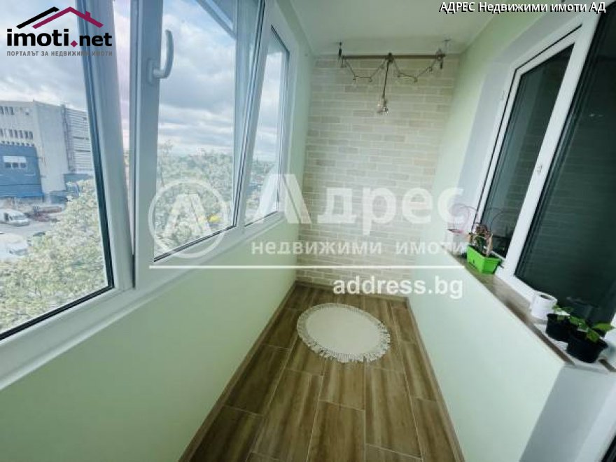 slider image