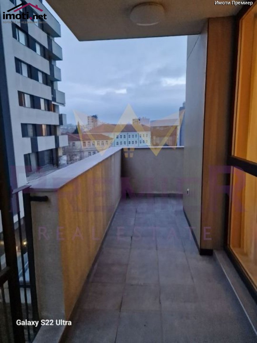 slider image