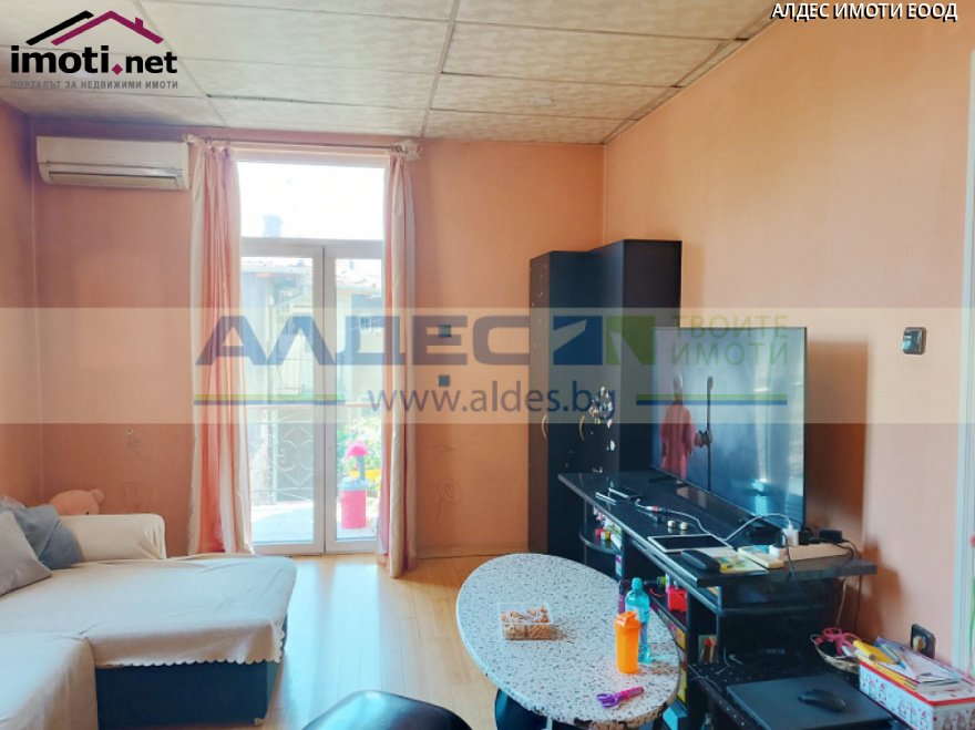 slider image