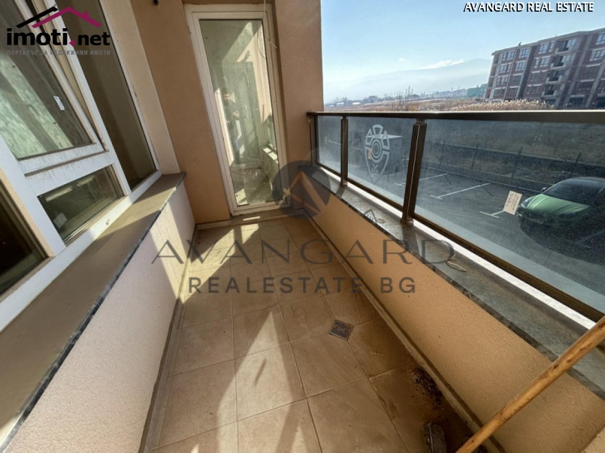 slider image