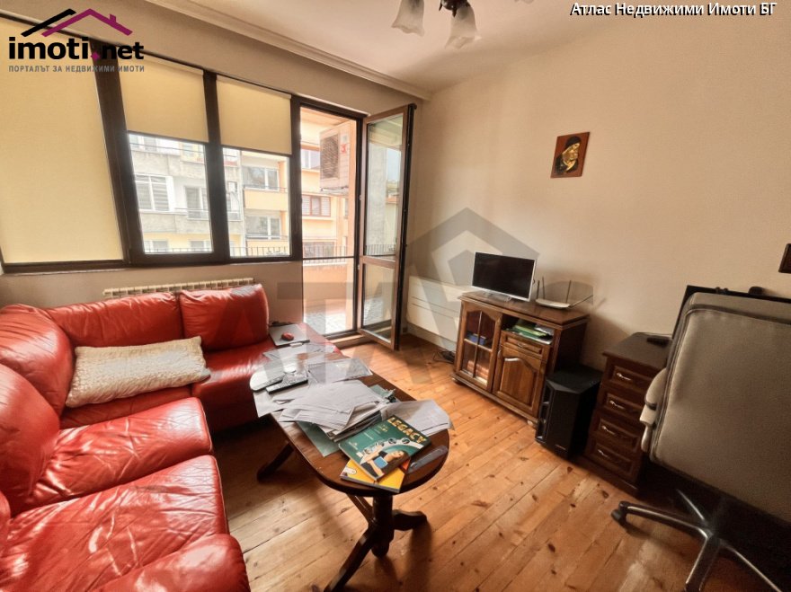 slider image
