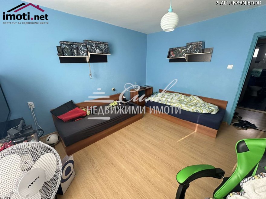 slider image