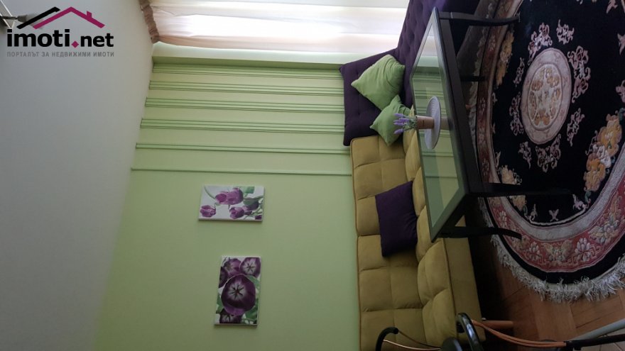 slider image