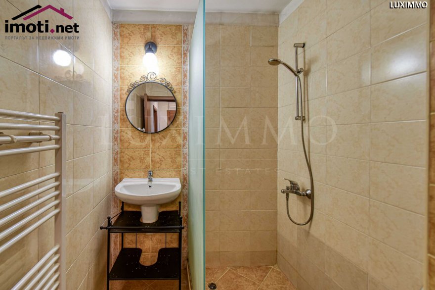 slider image