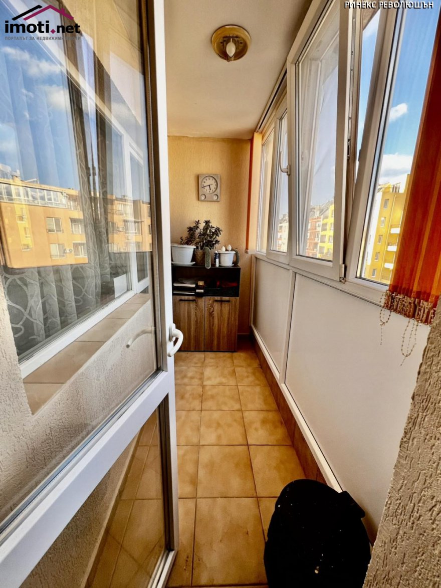 slider image