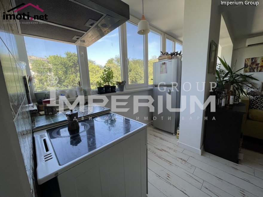 slider image