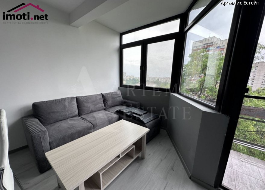 slider image