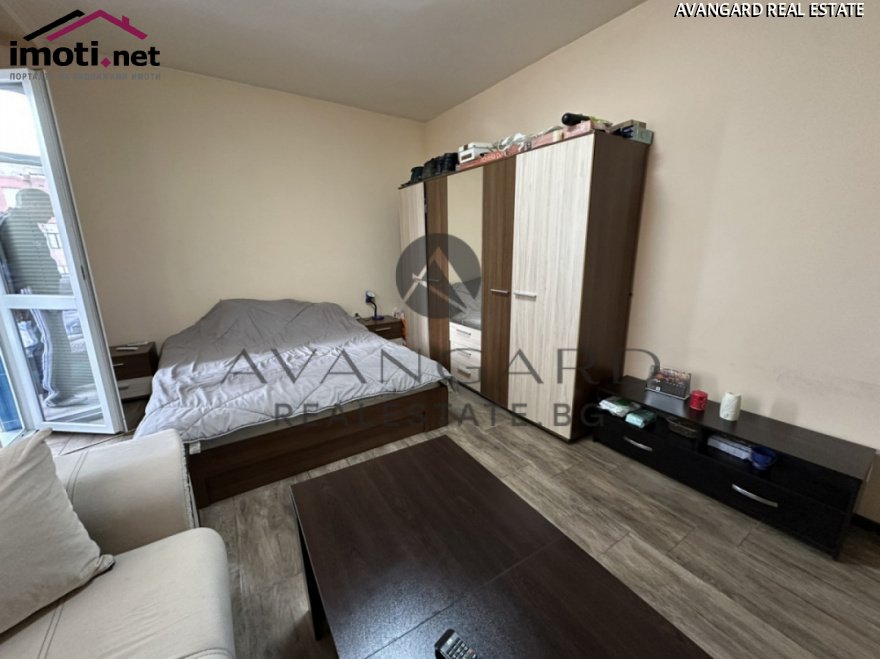 slider image
