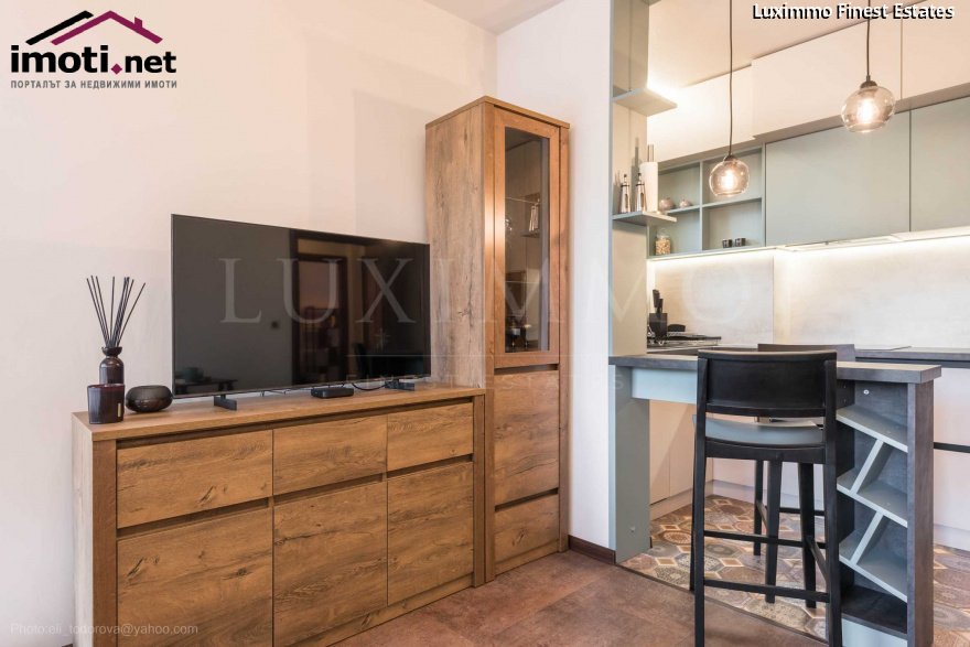 slider image