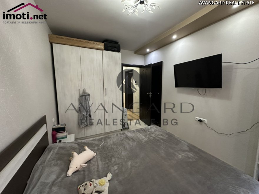 slider image