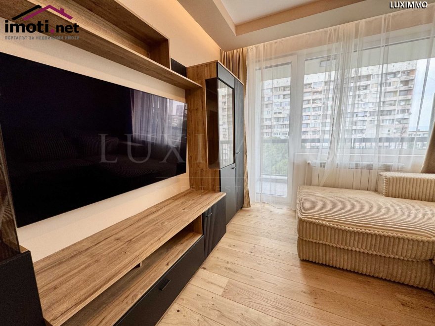slider image