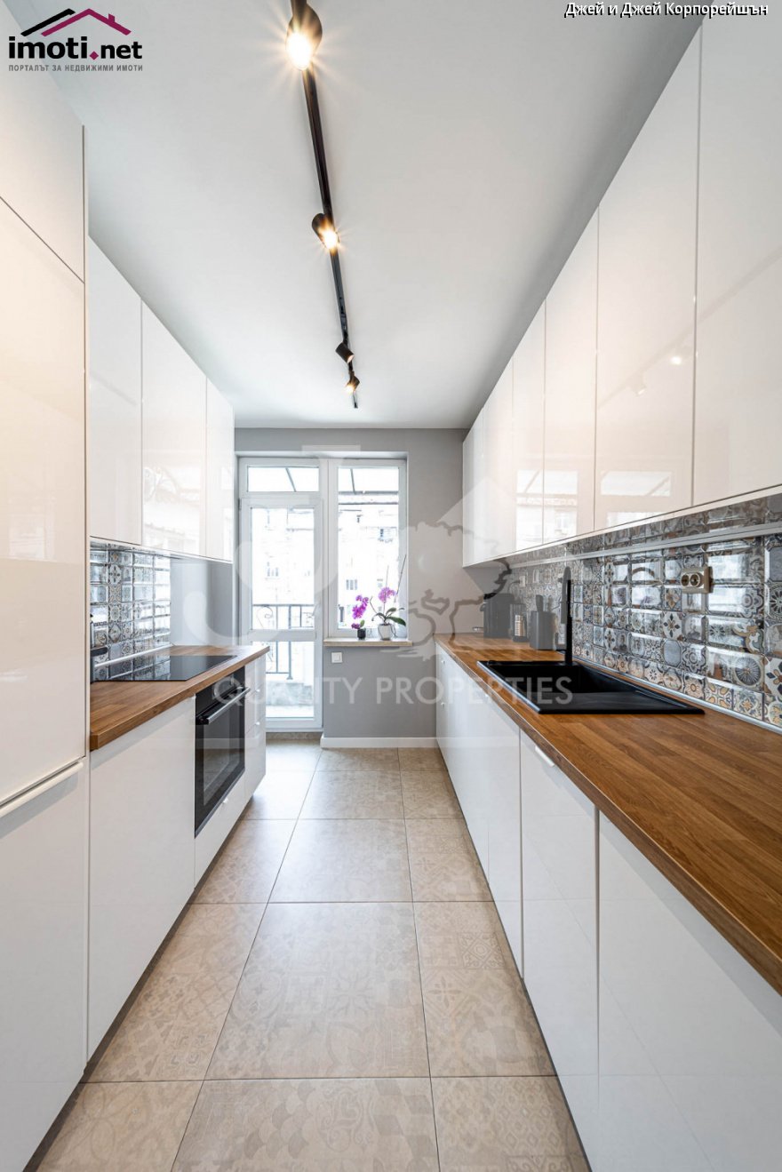 slider image
