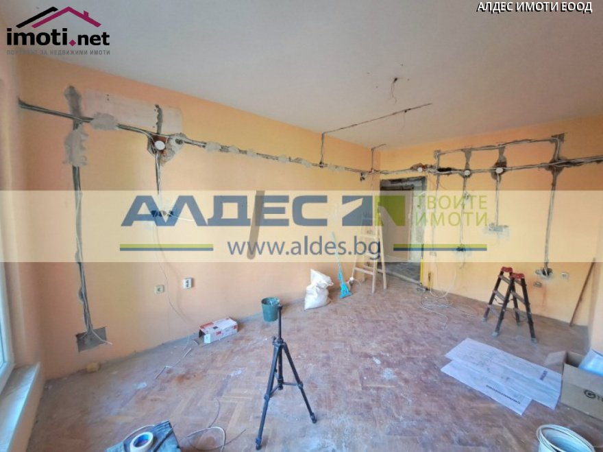 slider image