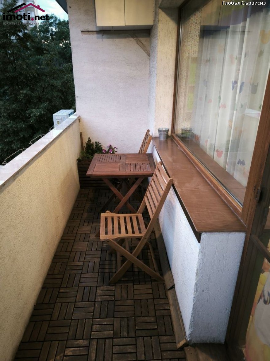 slider image