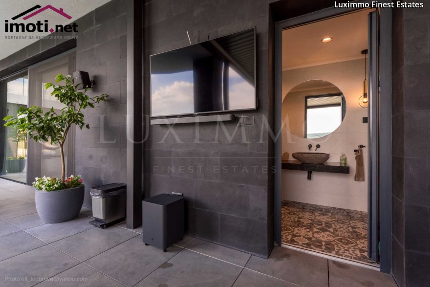 slider image
