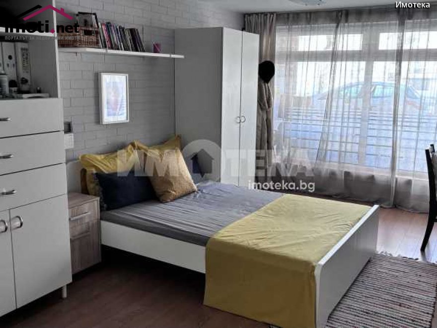 slider image