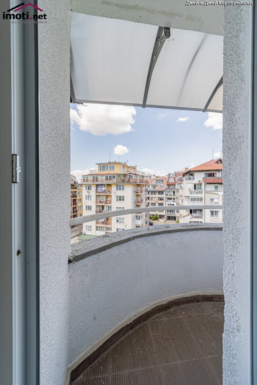 slider image