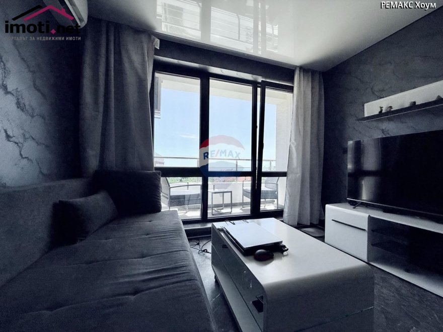 slider image
