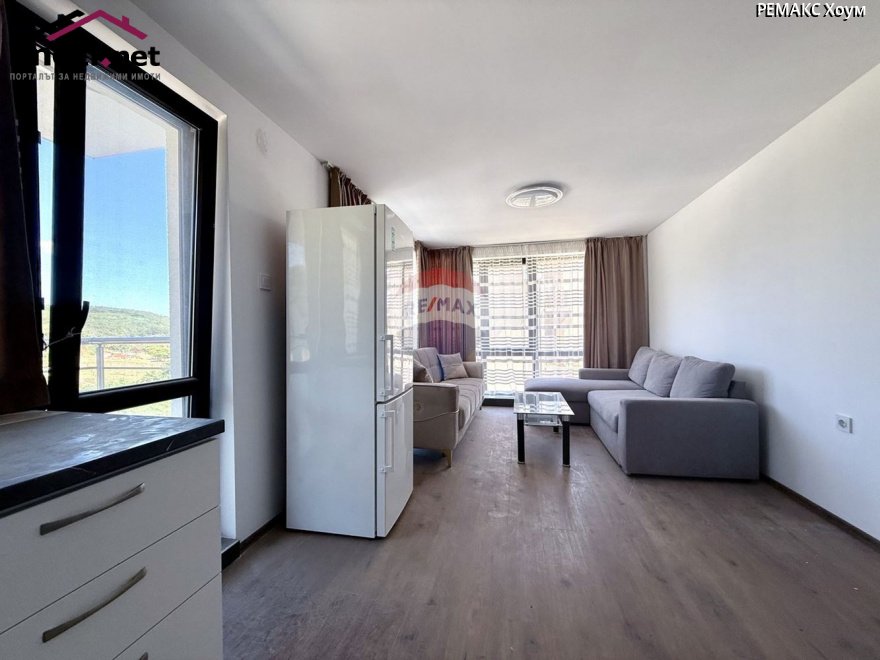 slider image