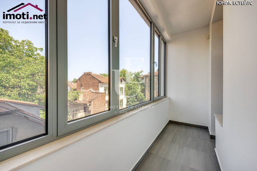 slider image