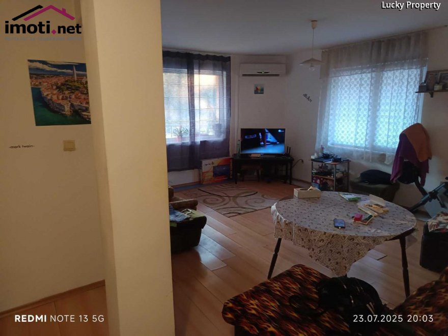 slider image