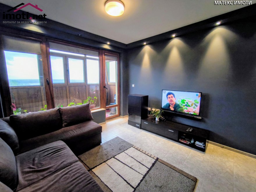 slider image