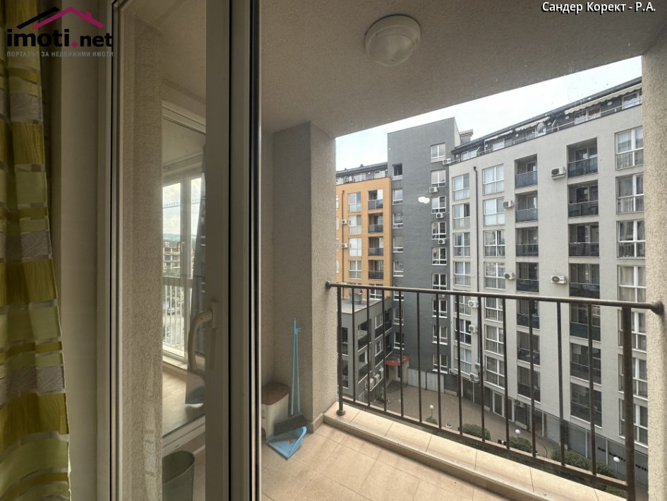 slider image